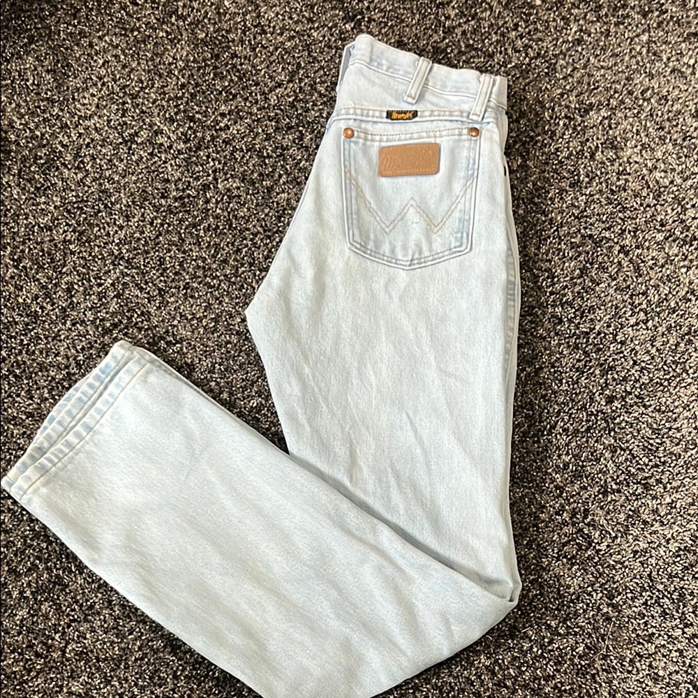 Wrangler Women's Light Blue Straight Leg Jeans